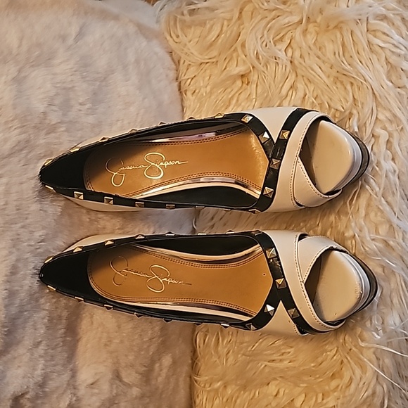 Jessica Simpson Heels - Picture 1 of 8